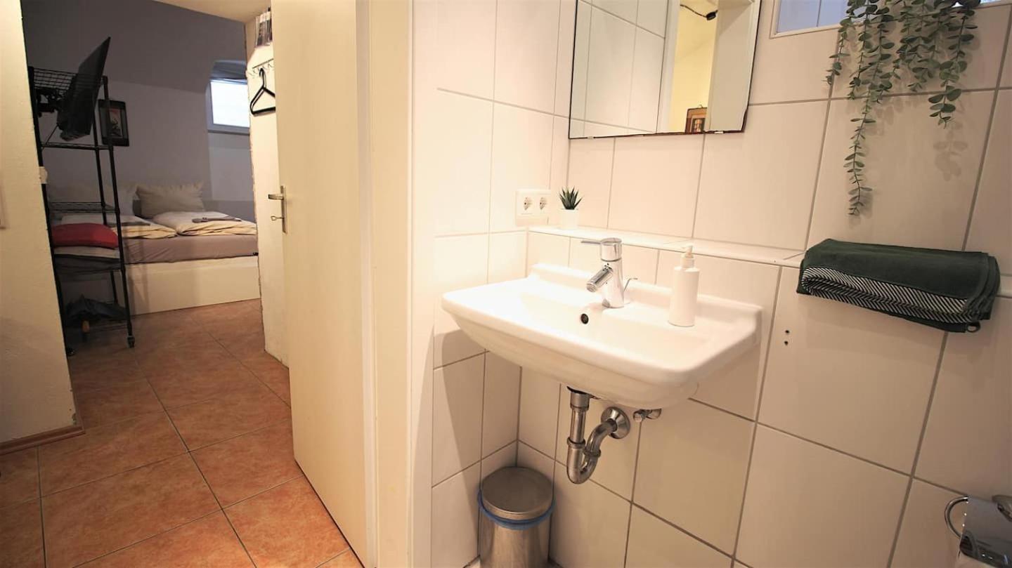 Fully Equipped Apartment Near Main Station Βίρτσμπουργκ Εξωτερικό φωτογραφία